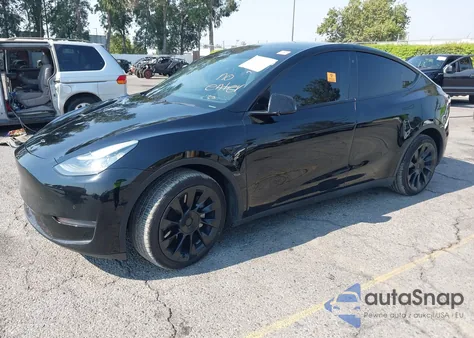 2020 Tesla Model Y z USA, uszkodzony, nr VIN 5YJYGDEE4LF052781